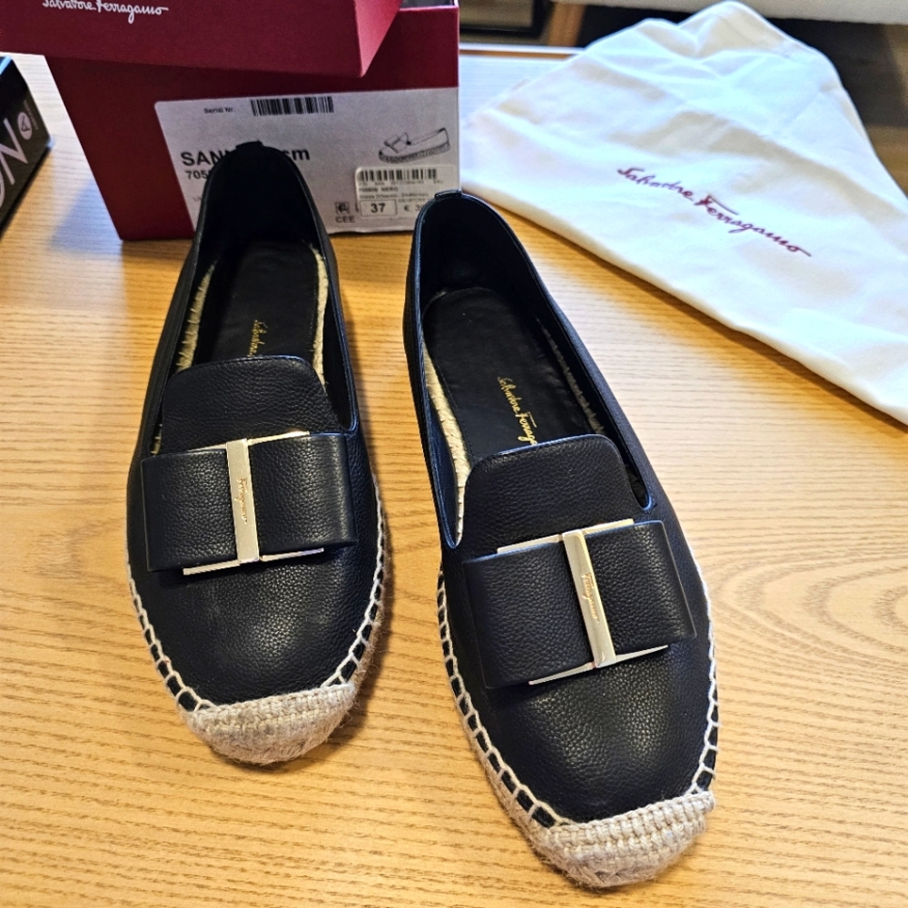 Salvatore FerragamoSannio Leather Bow Espadrilles